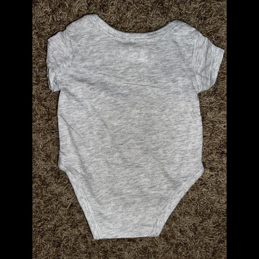 Nike Infant (Girl’s) 3 Piece Romper Bodysuits Set - Picture 9 of 12